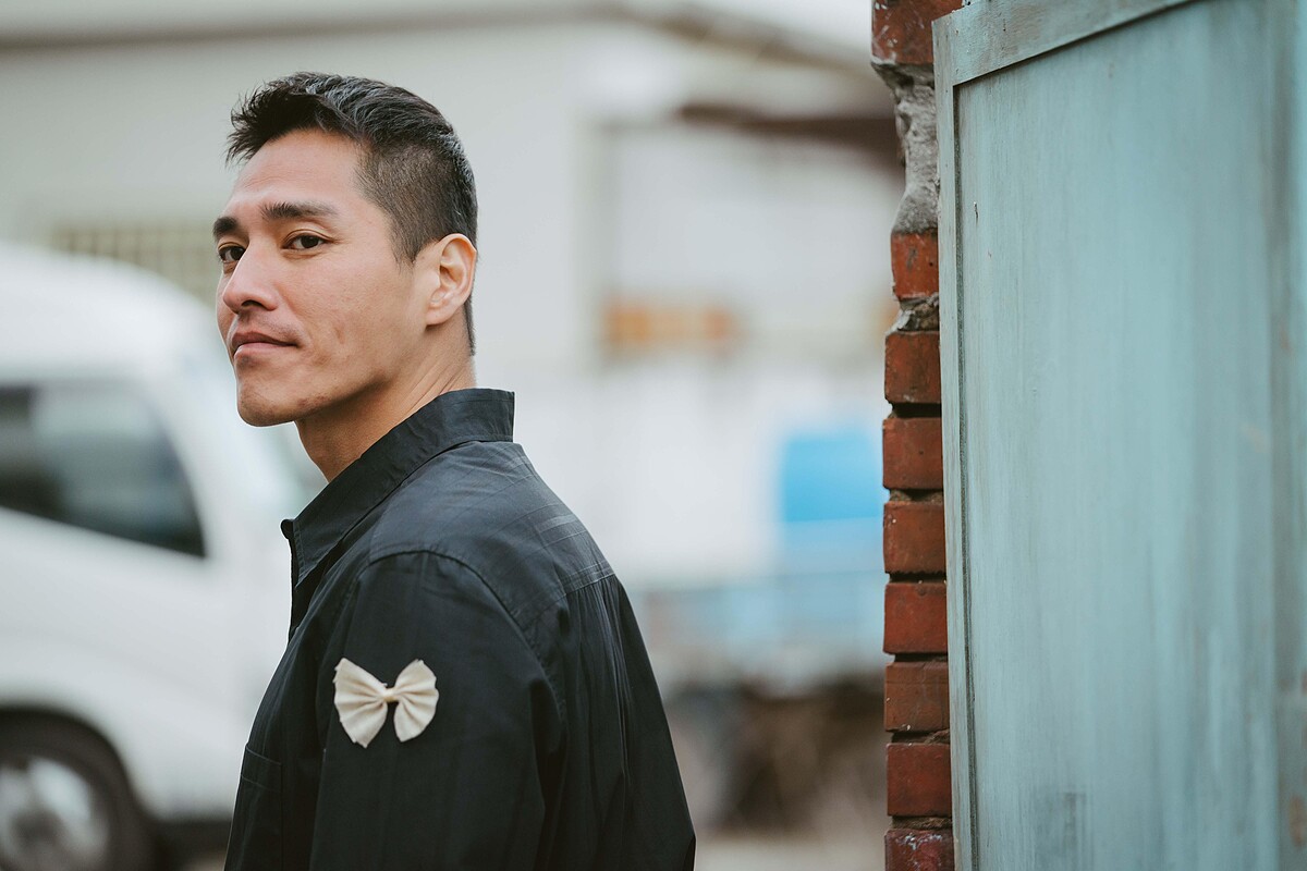 藍正龍在劇中展現金鐘視帝精湛演技，面對父親離去的情感令人動容。