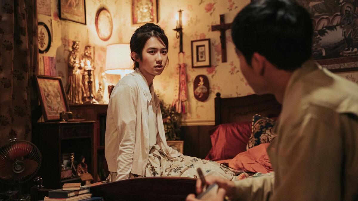 何思靜劇中角色常臥病在床，吃了黃冠智料理的芒果鮮魚才恢復健康。