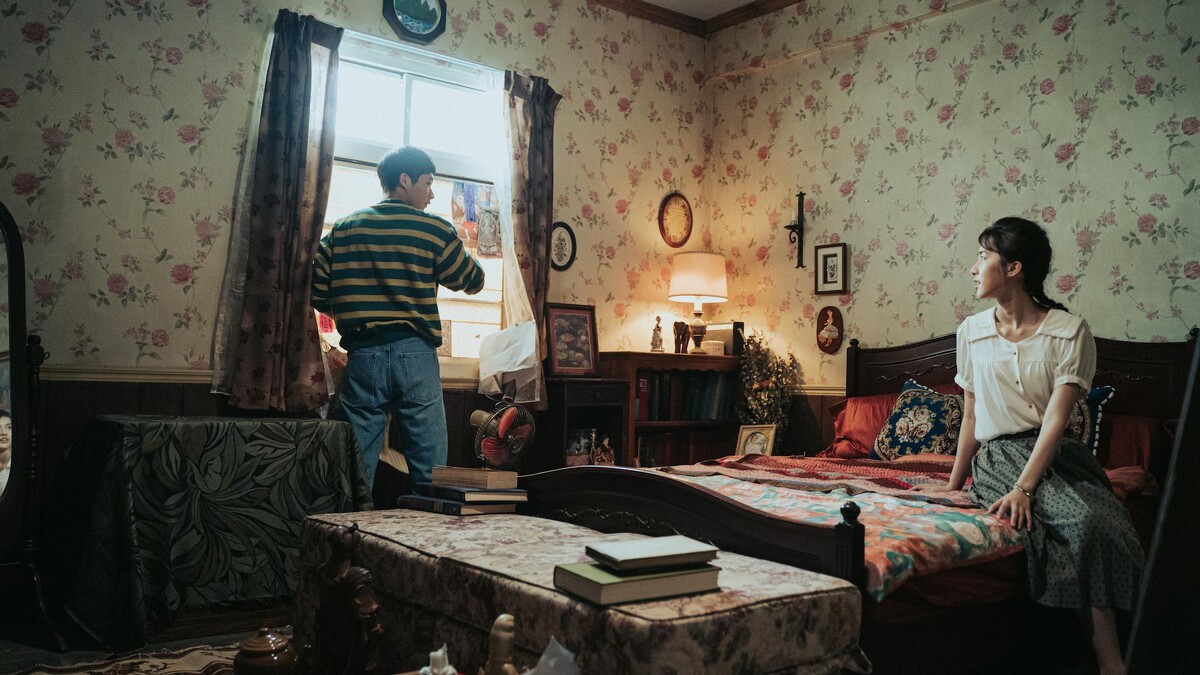 酸甘甜的芒果鮮魚是孤龍師跟妻子的定情物，飾演青年版總鋪師「孤龍師」的黃冠智（左）藉這道菜讓臥病在床的何思靜吃了以後恢復健康。