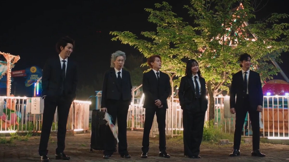 《驅魔麵館2》驅魔小隊全員到位，和第一季結尾身著西裝帥勁登場一樣