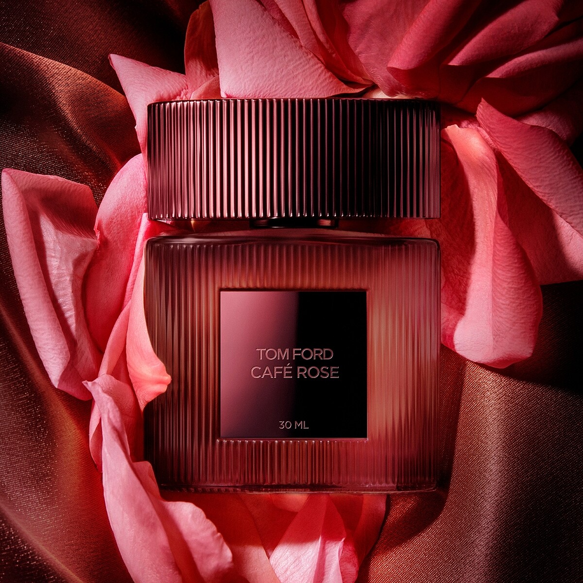 TOM FORD設計師系列深焙玫瑰30ml,NT4,800、50ml,NT5,850、100ml,NT8,000