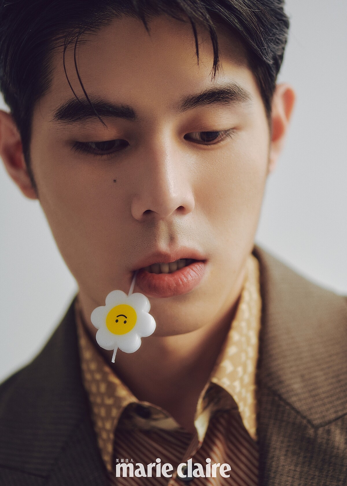 詹懷雲：格紋西裝外套，Allsaints；印花襯衫，Paul Smith。