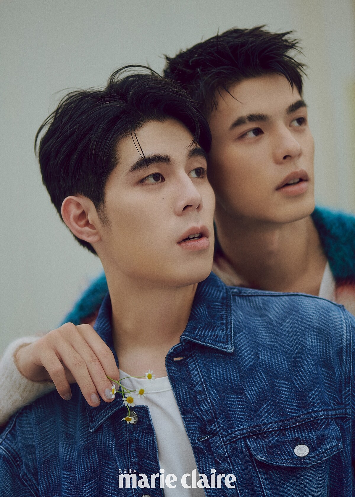 詹懷雲：丹寧印花套裝，Isabel Marant。邱以太：條紋馬海毛針織衫，Isabel Marant。