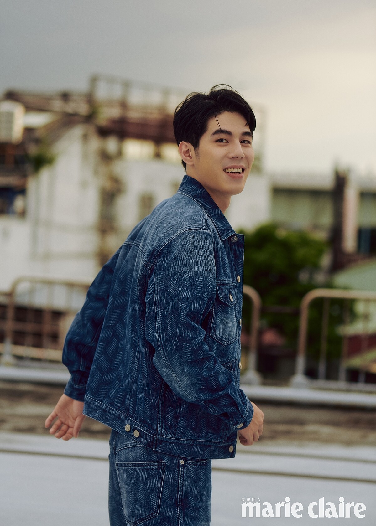 詹懷雲：丹寧印花套裝，Isabel Marant。