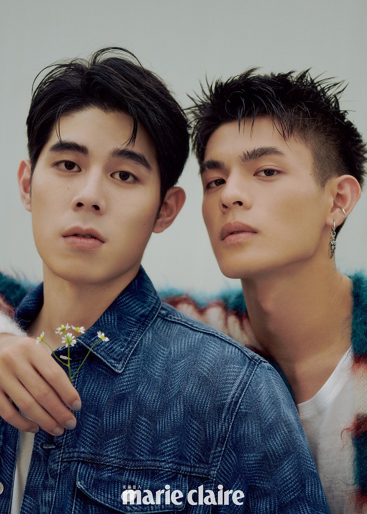 詹懷雲：丹寧印花套裝，Isabel Marant。邱以太：條紋馬海毛針織衫，Isabel Marant。