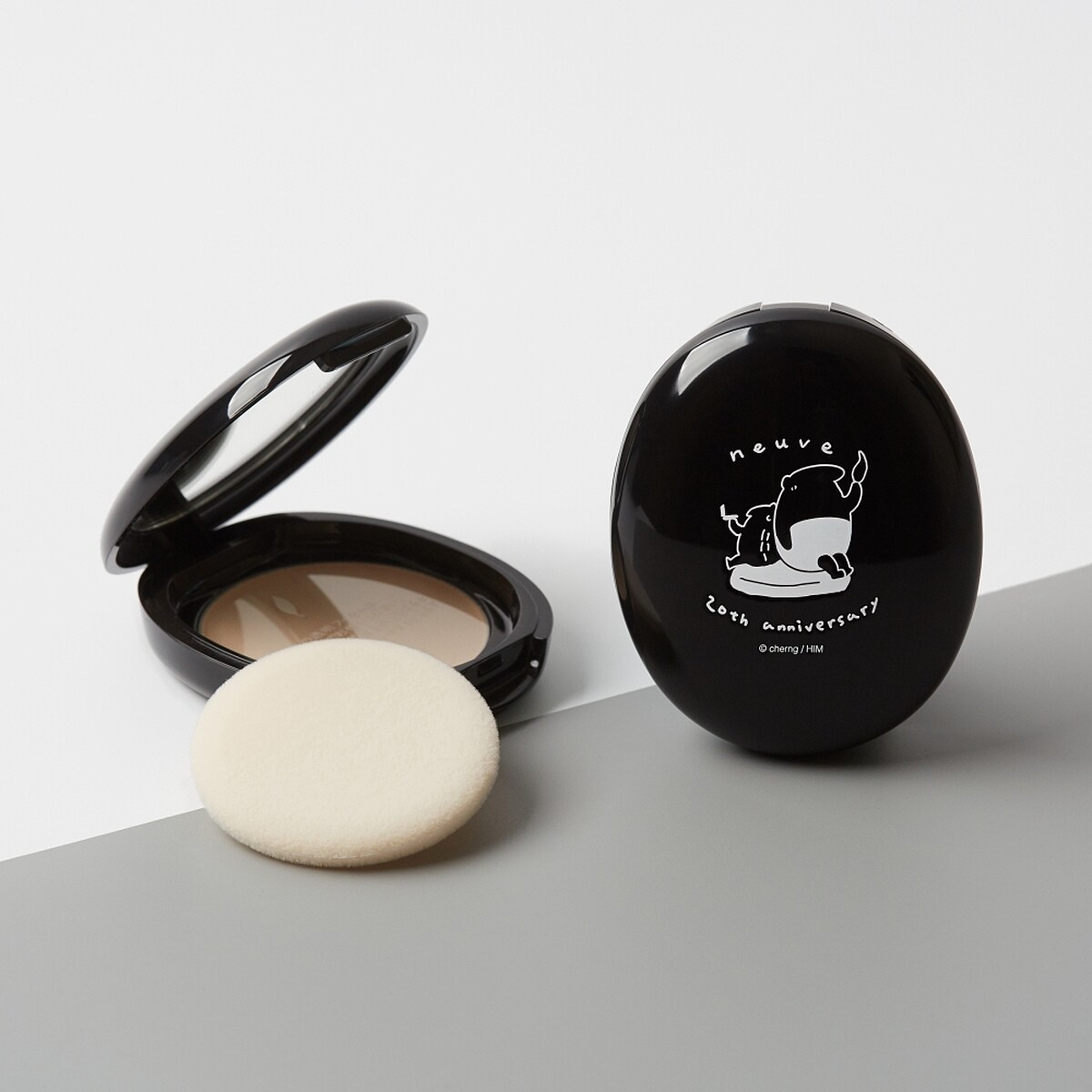 neuve 惹我清爽吸油蜜粉來貘限定版3.5g,NT160