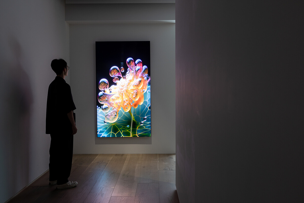 以數位人造生命為題，英國藝術家Markos Kay的〈非生物起源〉試圖透過創作生命探詢生命起源 &copy;忠泰美術館