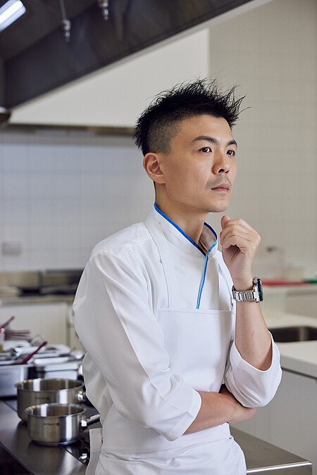 主廚黃以倫(Alain Huang)。