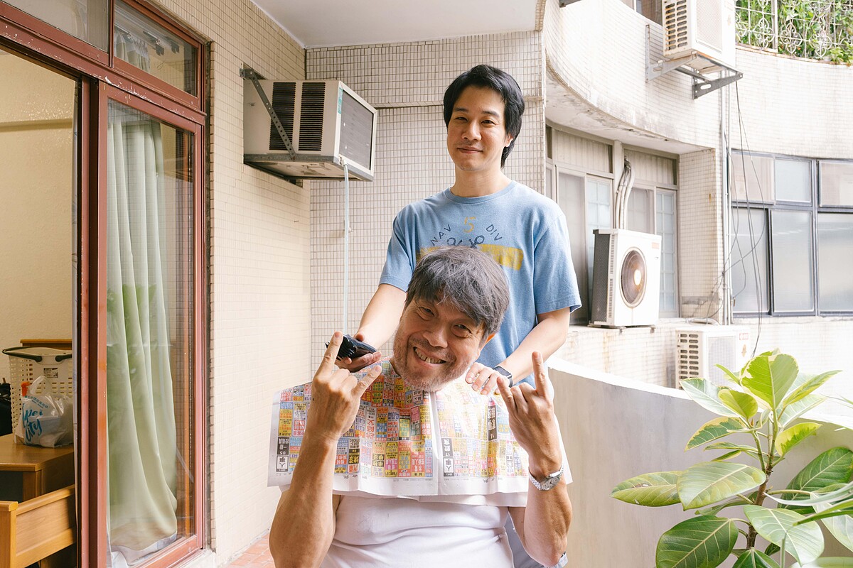 羅北安和薛仕凌定裝時，就看出了兩個人的相似的神態