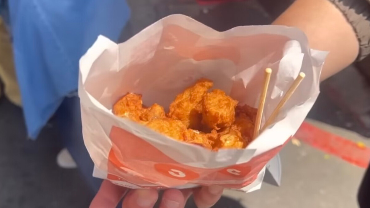 玉澤演也沒漏掉人氣美食繼光香香雞。