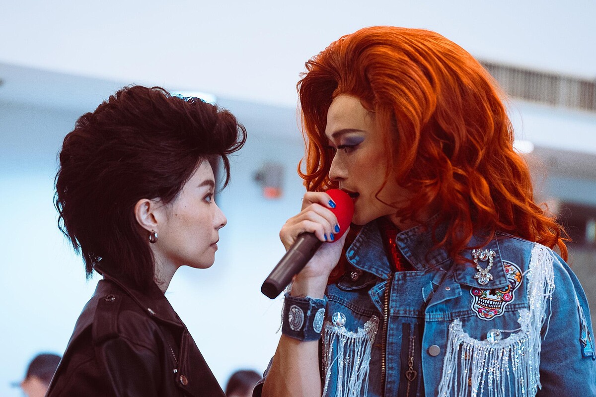 鄭宜農（左）透露在對手演員的刺激下，發展出自己都不認識的面相，右為演員周家寬