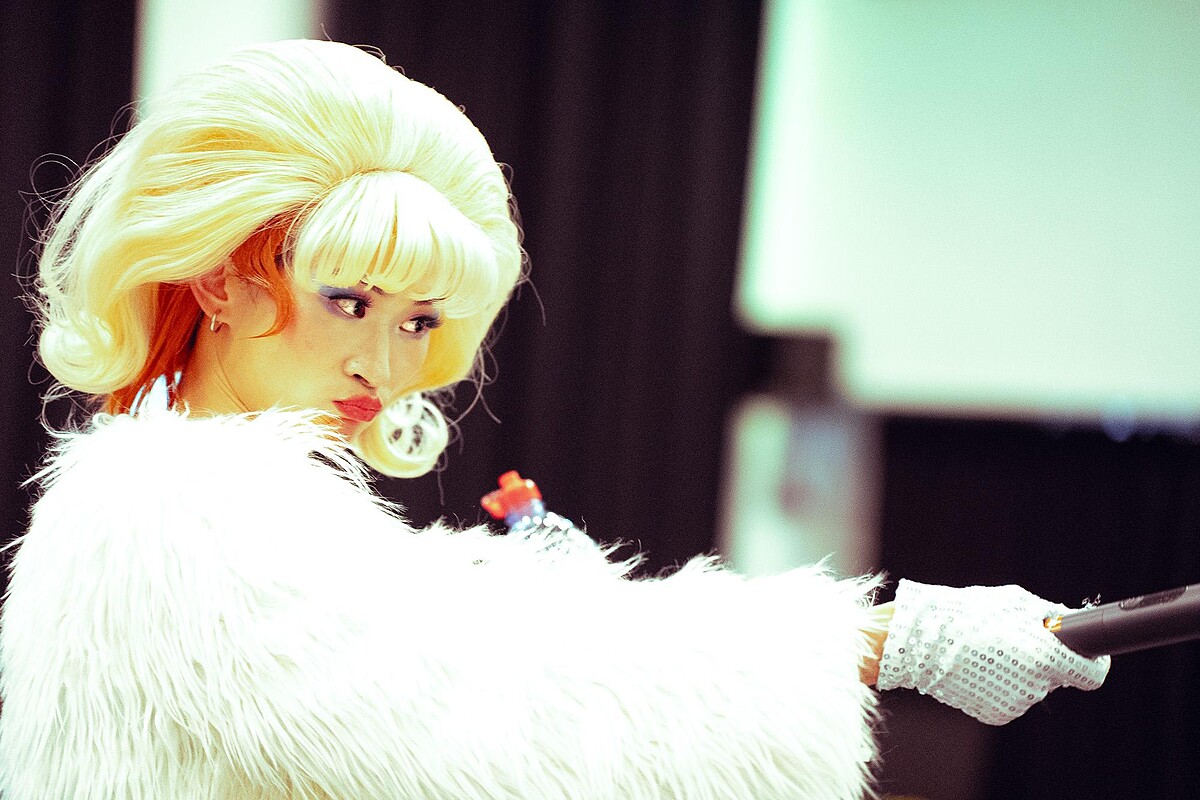 劇場小王子周家寬在音樂劇《搖滾芭比》全新中文版中演出海德薇格一角