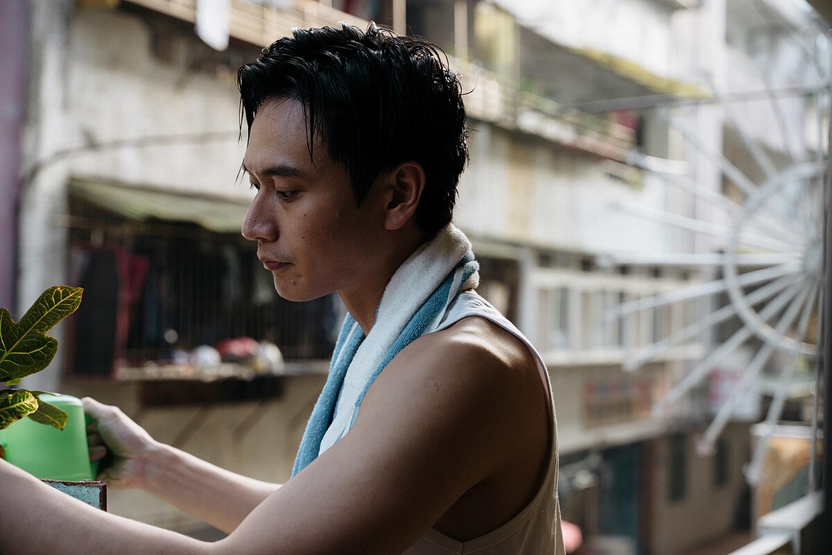 劉冠廷在《老狐狸》中辛苦打拚養家。