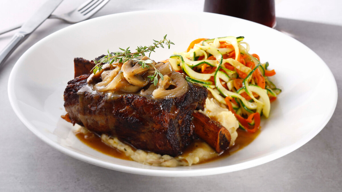 慕尼黑煨燉牛小排可口多汁。