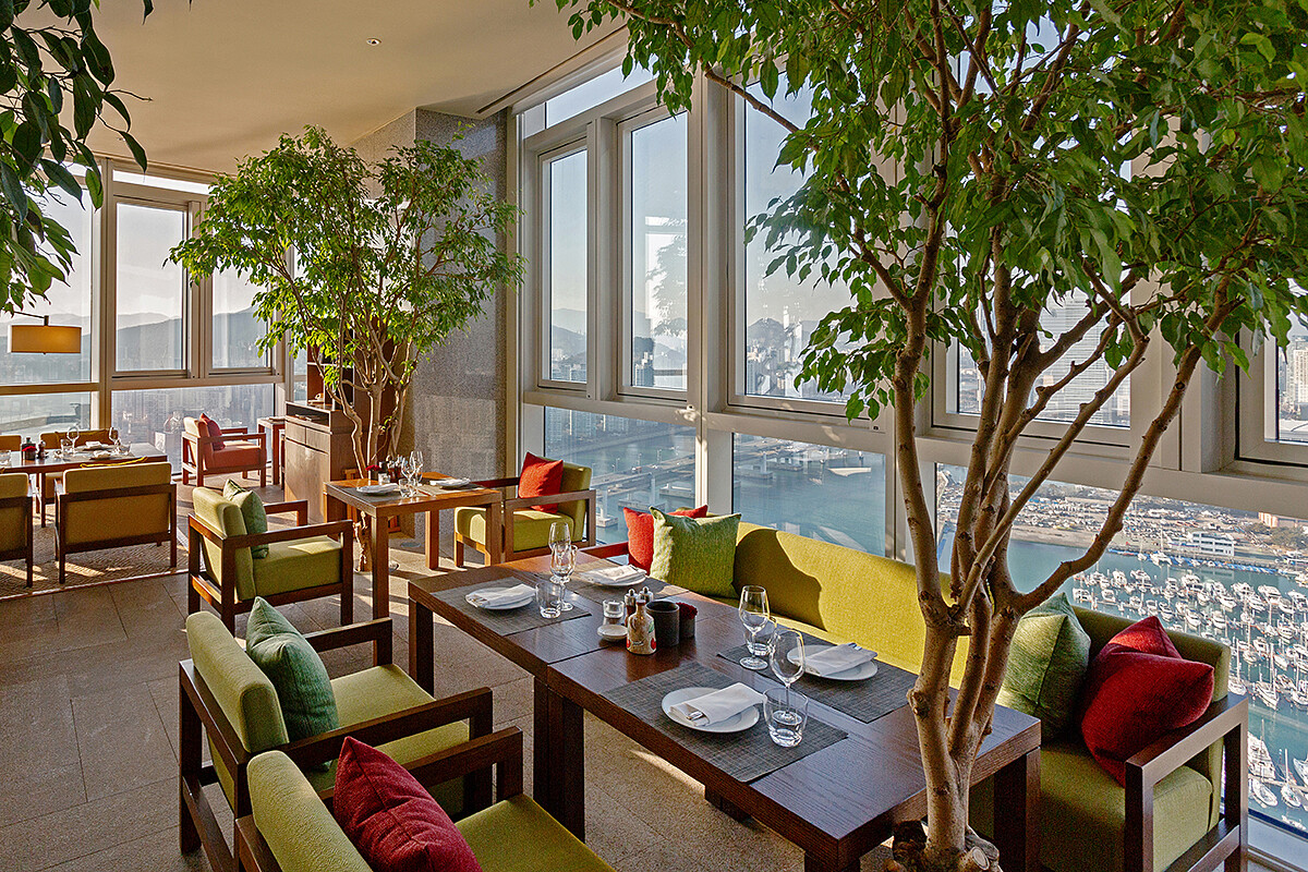 31樓則有「Living Room」義大利料理餐廳。