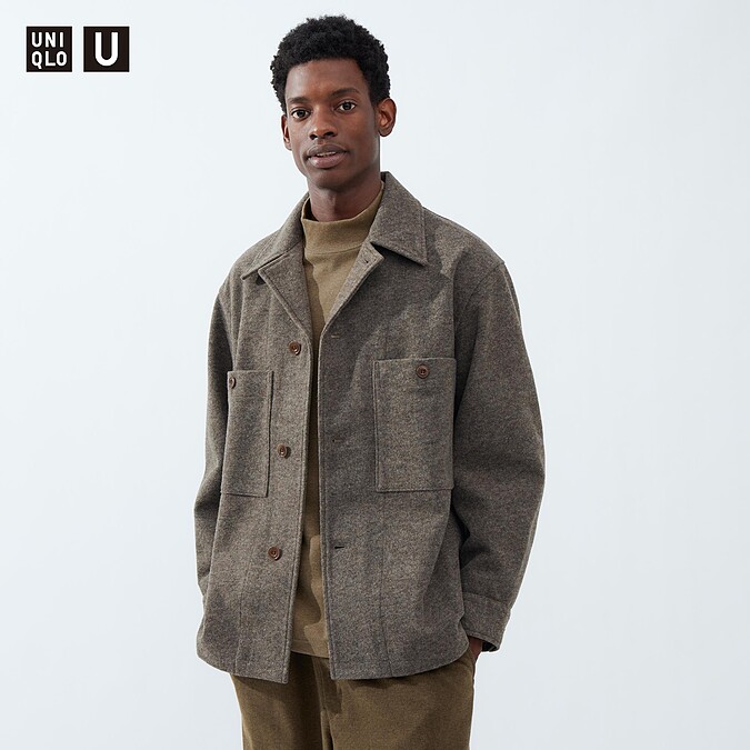 U 刷毛休閒寬版襯衫 售價NT$1,990。