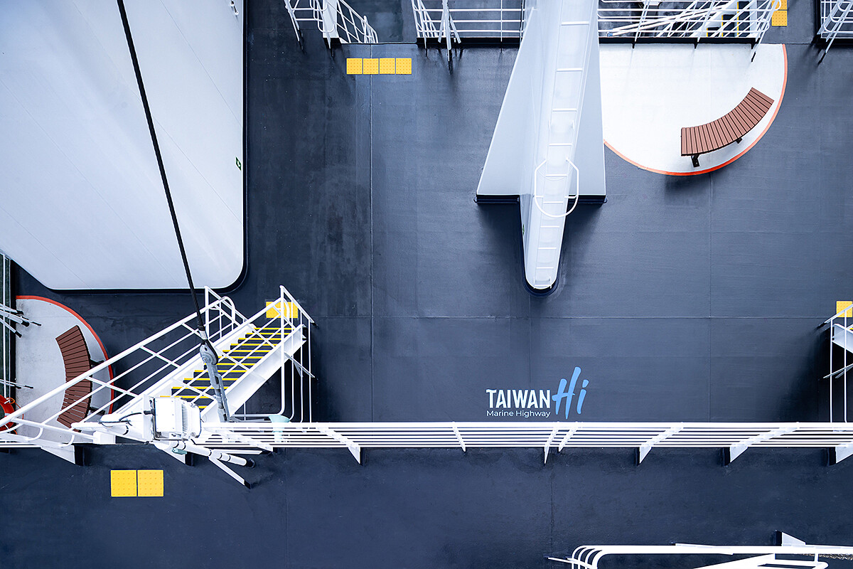 戶外甲板空間。