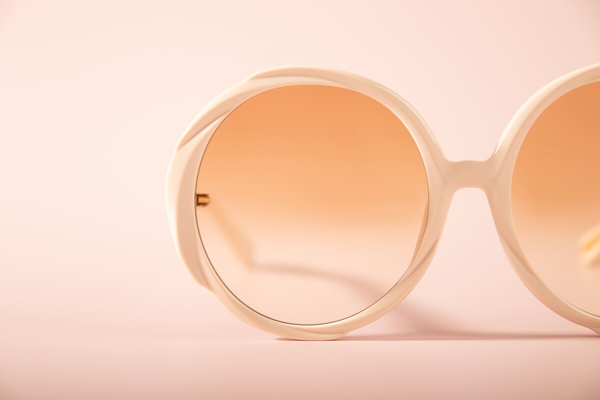 LFW.1356.4-SUN 建議售價NT23,800。