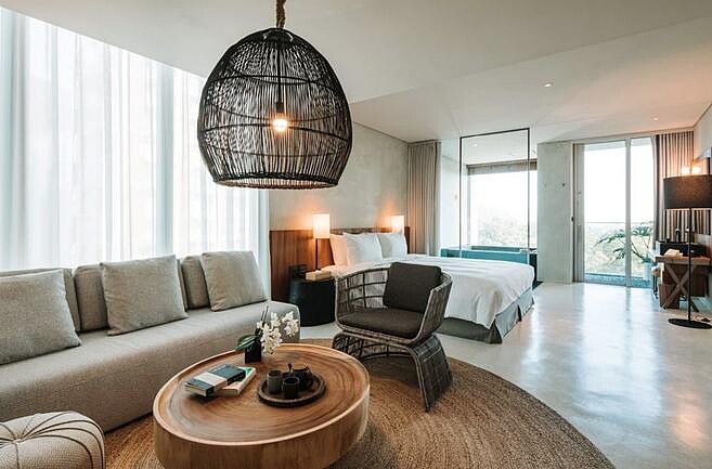 HUNDR.本次將免費送出了了礁溪「山丘Hills」雙人房型一晚，12坪/定價NT$27,300元。