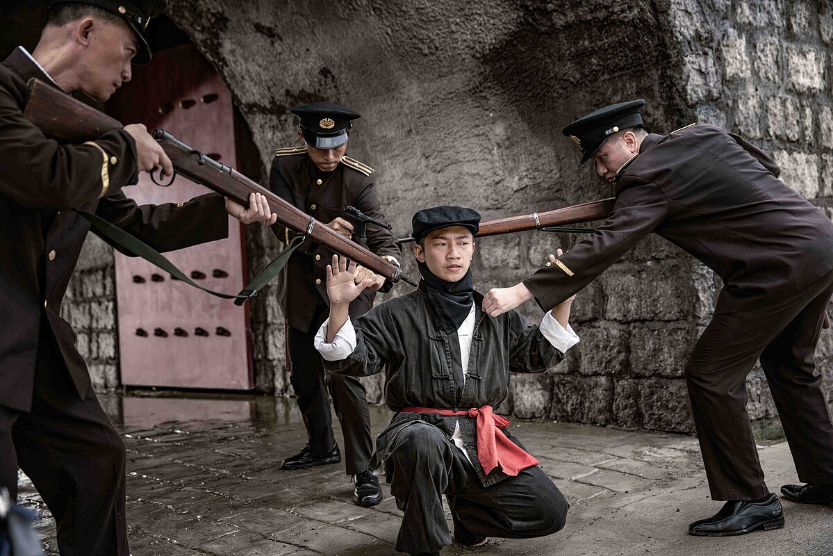 阿發面對日本兵沒在怕，鋌而走險只為幫助貧苦人