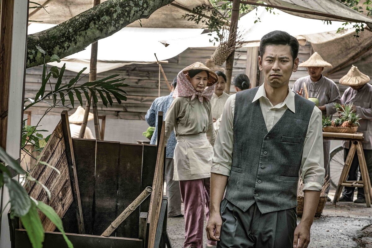 陳博文飾演的博文少爺溫柔多情，被阿春罵醒之後，面對現實回到元配身邊