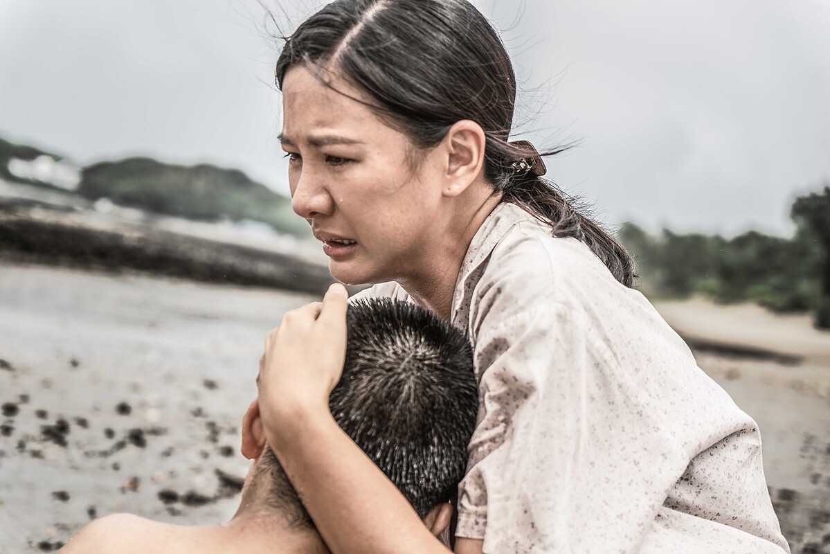 孩子在自己懷裡死去，阿春聲嘶力竭哭喊&rdquo;我的心肝寶貝&rdquo;，但一切都來不及了