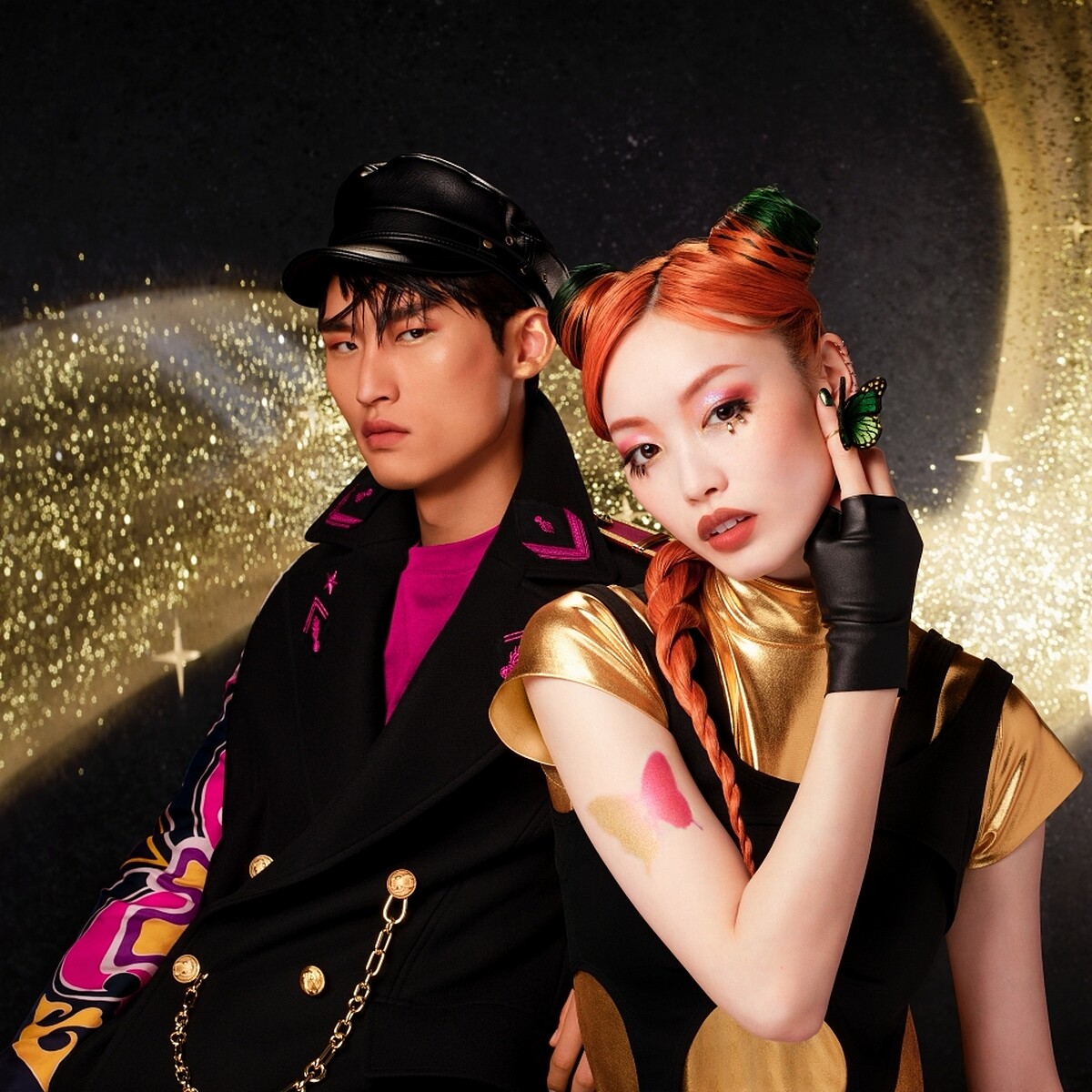 shu uemura X JOJO的奇妙冒險限量聯名彩妝系列模特兒主視覺。