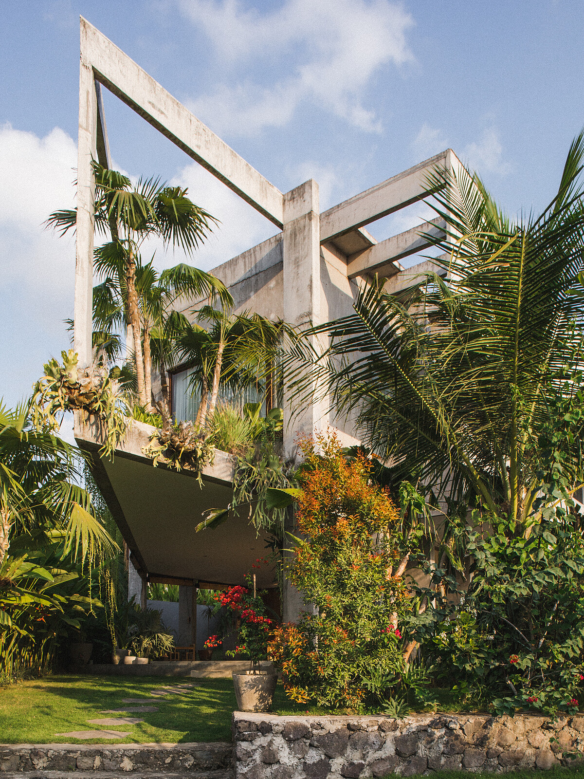 Patisandhika and Daniel Mitchell, Photo Tommaso Riva, Evergreen Architecture, gestalten 2021