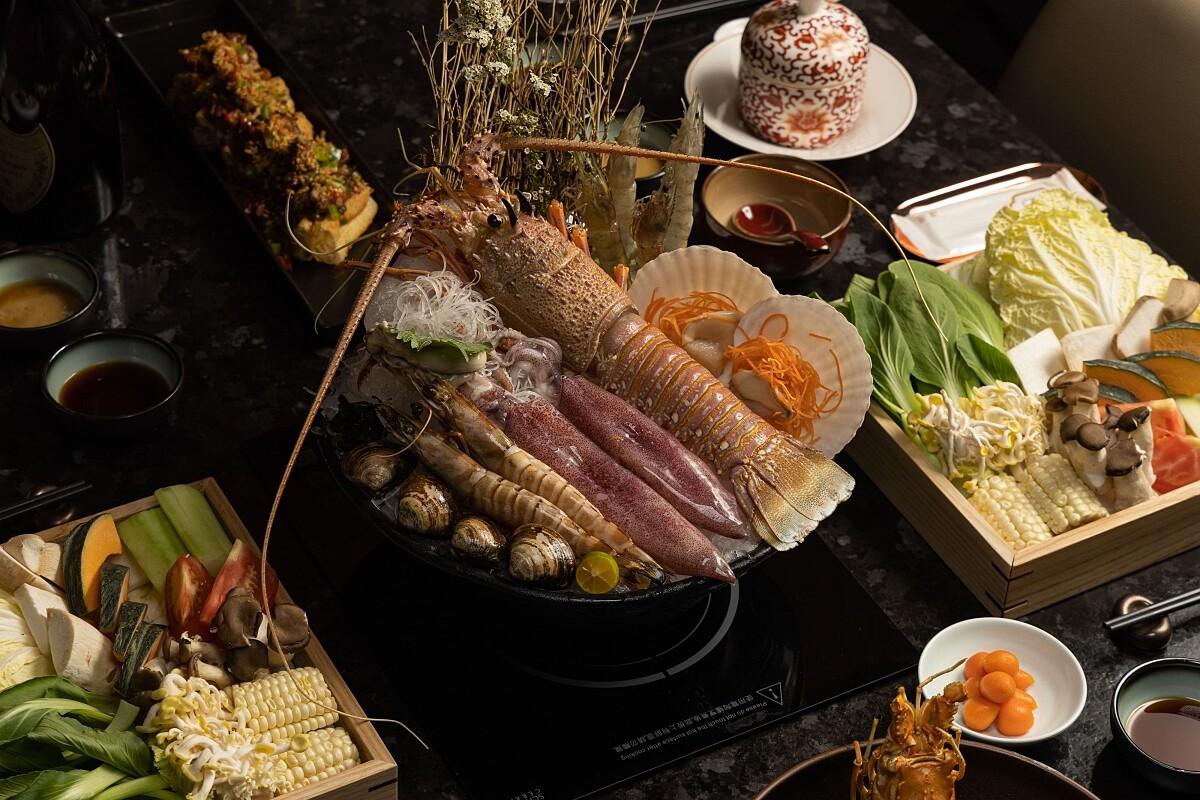 推薦餐點澳洲龍蝦。