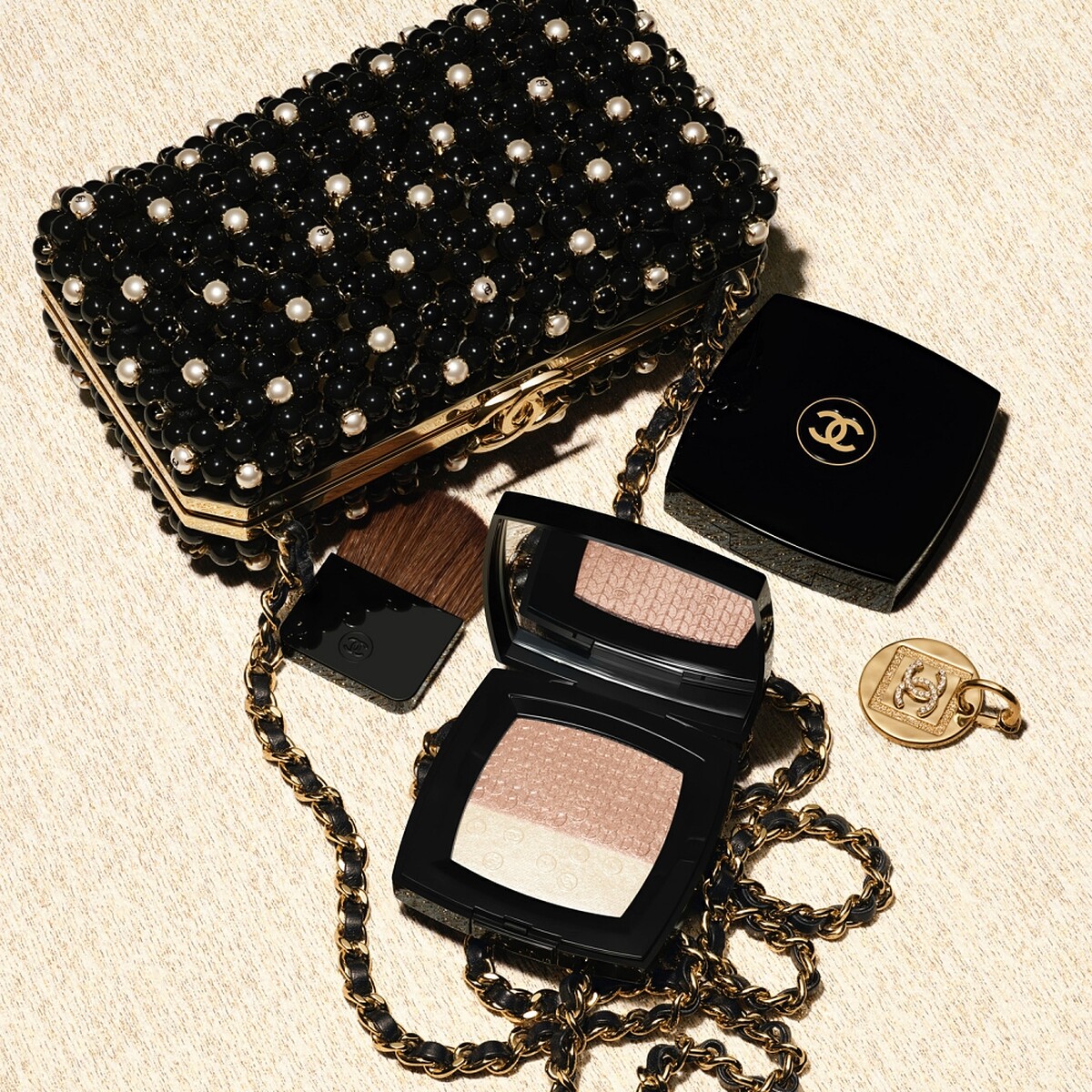 香奈兒亮片刺繡煥采盤，NT2,270