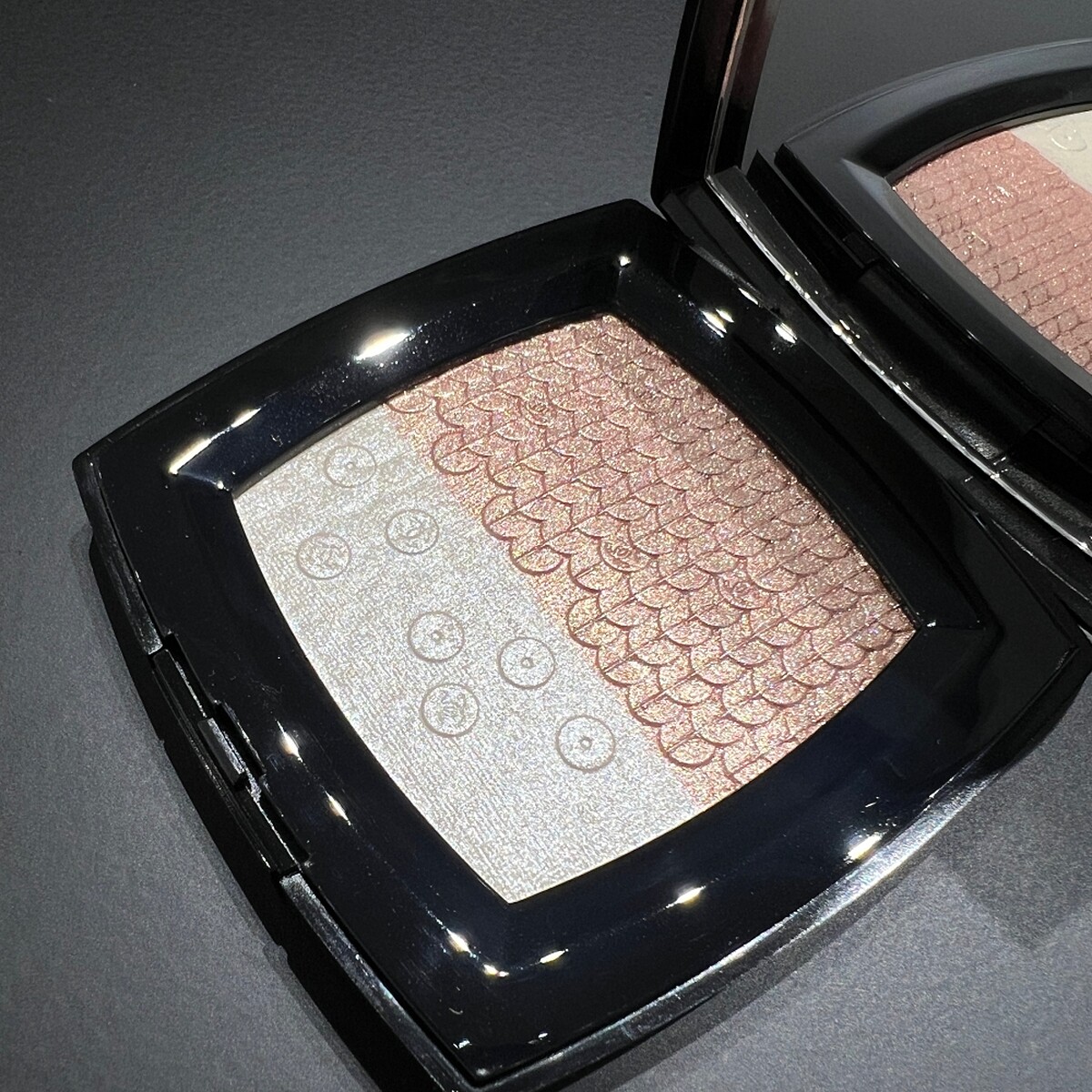 香奈兒亮亮片刺繡煥采盤實拍。