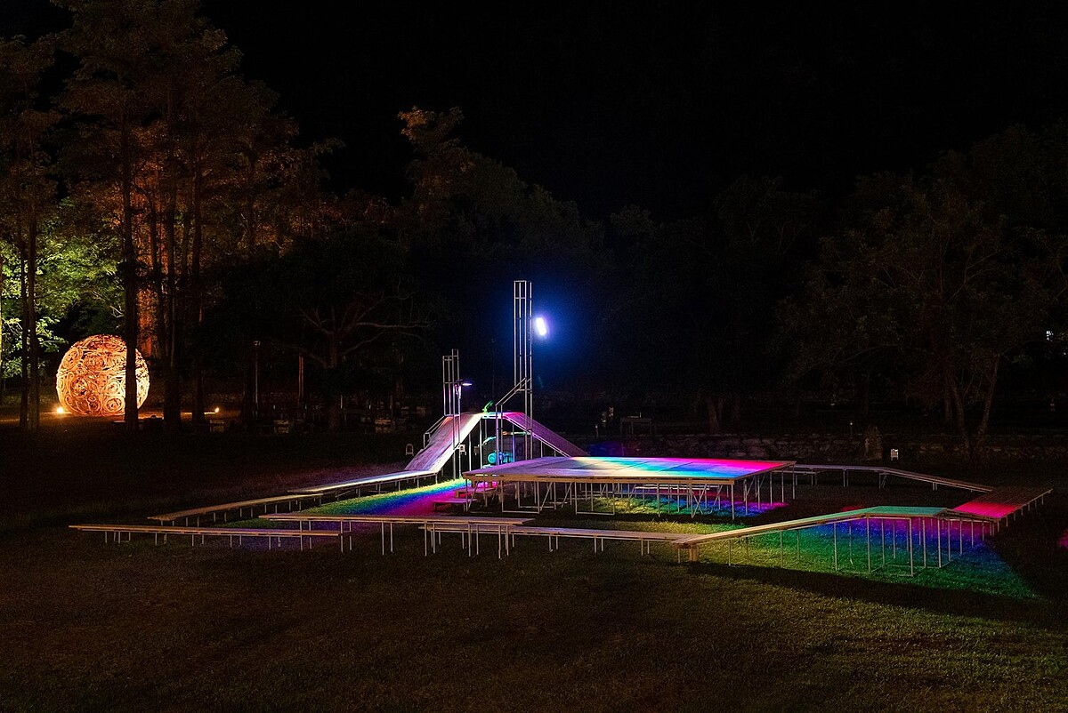 .國立臺南藝術大學建築藝術研究所B群《回來為你畫一道彩虹》