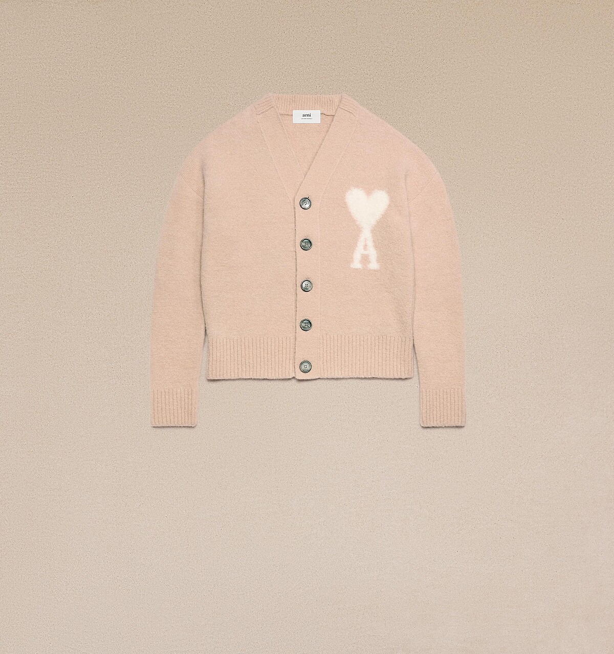 AMI愛心A開襟衫,NT$22,980。