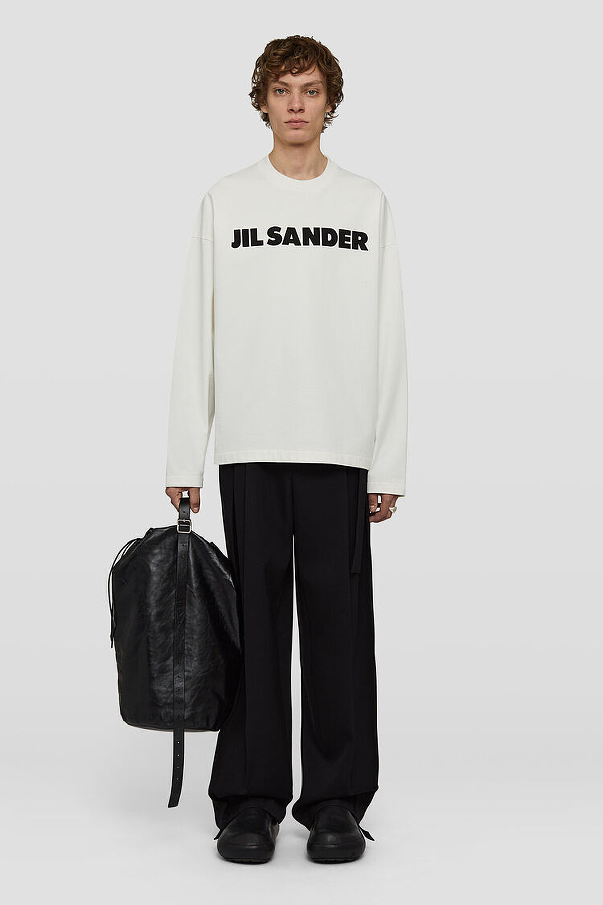 Jil Sander Logo長袖上衣,NT$14,980。