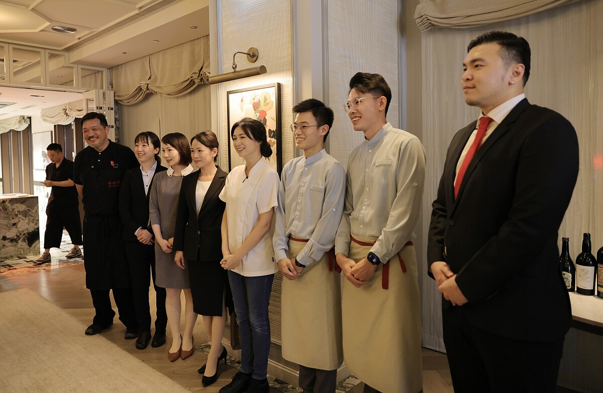 10月1日「芃卓 X 大班樓」客座餐會的團隊人員。