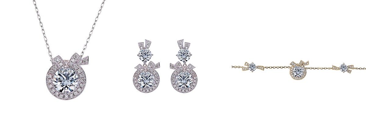 圖說／星星相印項鍊、星星相印耳環(50分)、星星相印手鍊(1克拉) 