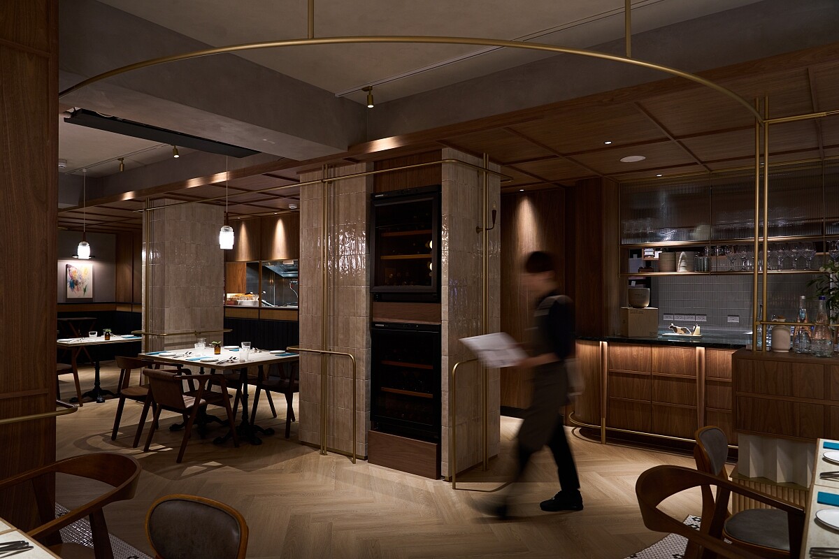 位於捷運信義安和商圈的「AJ grill 牛排館」。