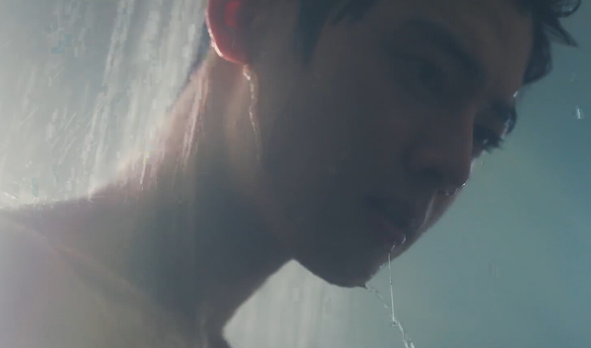 偶像劇必備的帥哥入浴圖，車銀優再度寬衣解帶