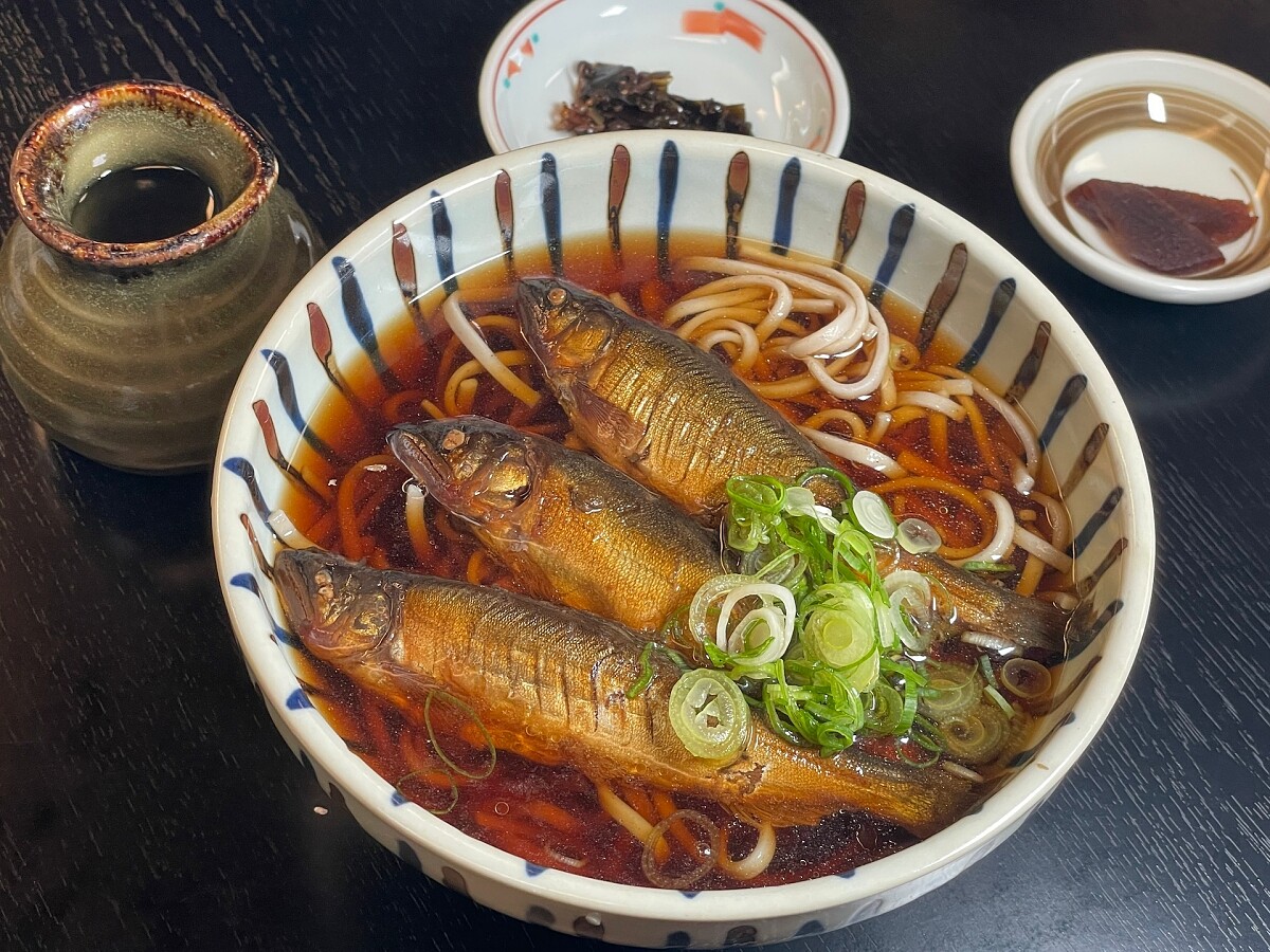 琵琶湖產的香魚非常有名。