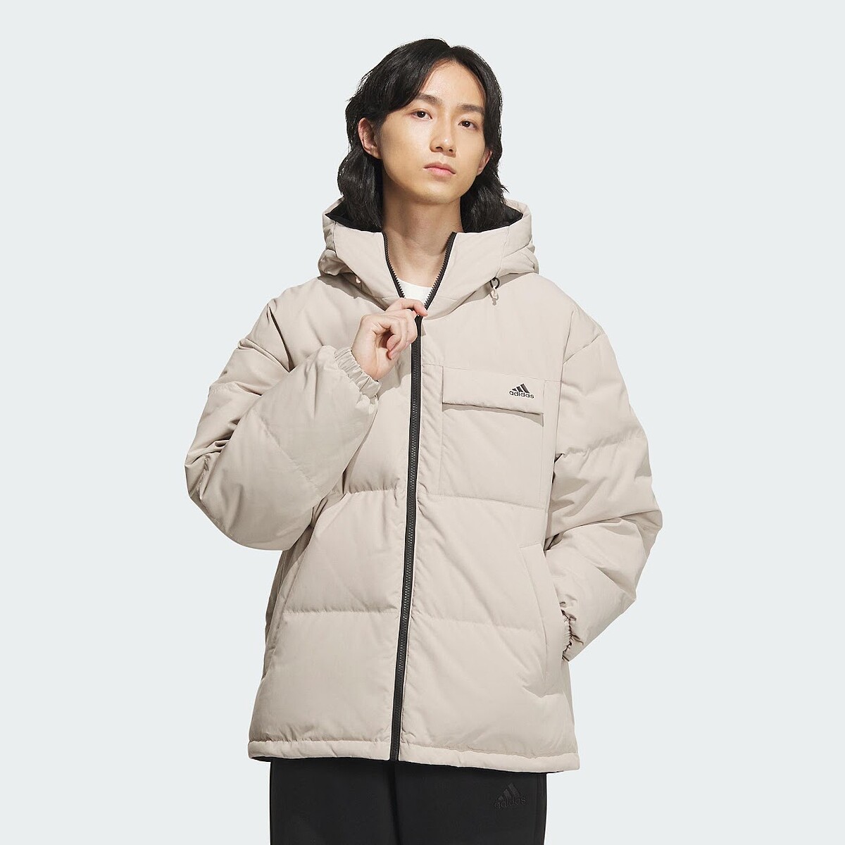 雙面羽絨外套，定價7,000元，優惠價3,999起。