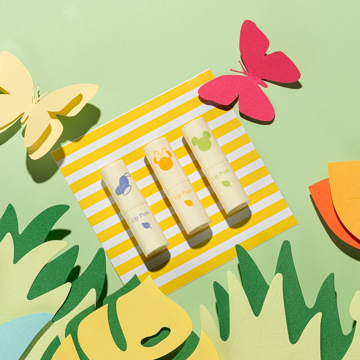 曼秀雷敦Lip Pure純淨植物潤唇膏米奇限定版,讓迪士尼人氣明星米奇、米妮和唐老鴨躍上包裝,為這個冬季增添一抹可愛療癒。