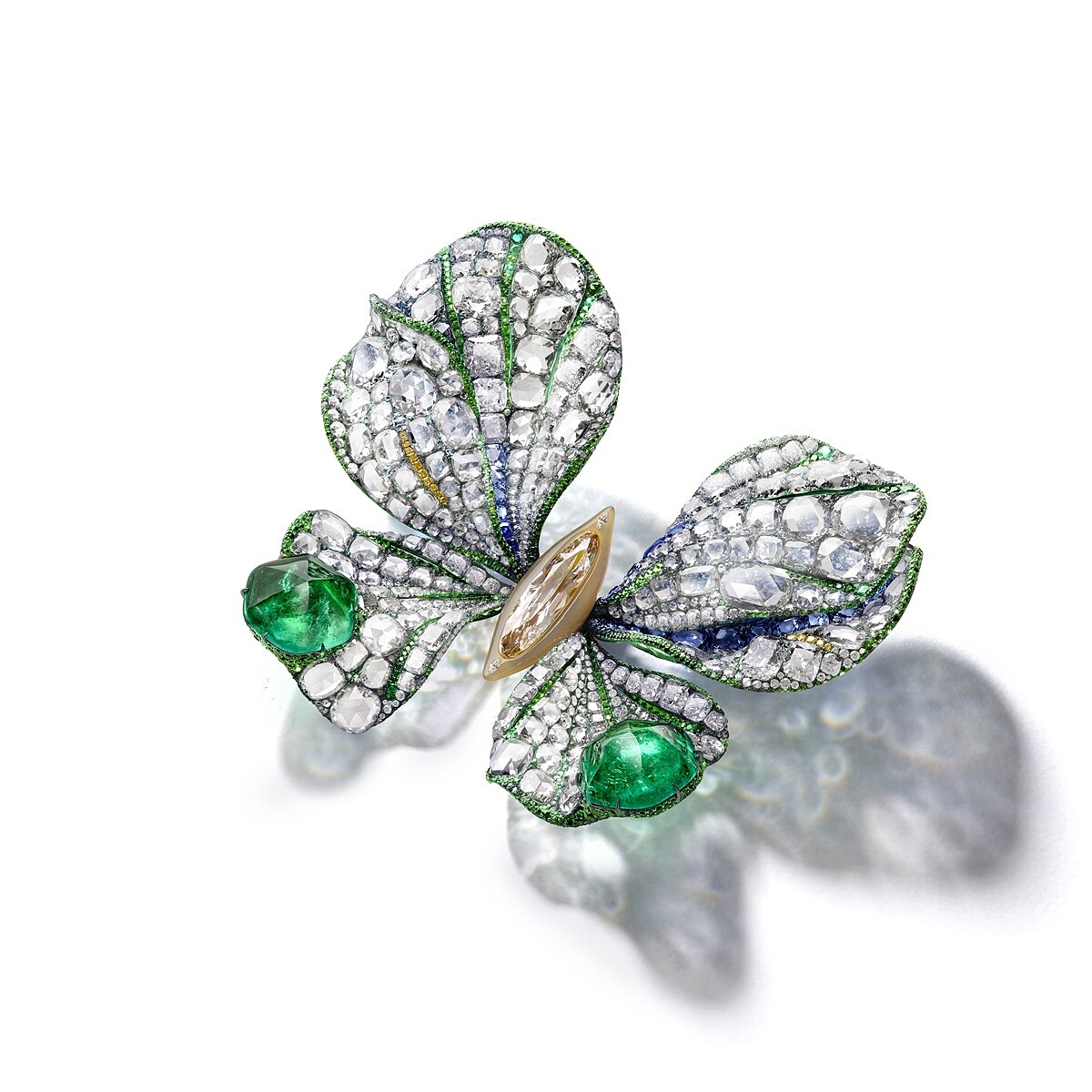 Cindy Chao 的第十件蝴蝶胸針,儷影蝴蝶(Amour Butterfly Brooch)