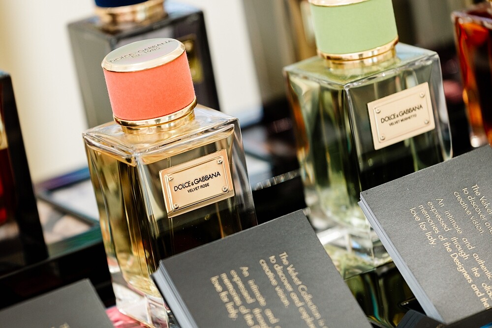 Dolce& Gabbana Velvet Collection天鵝絨系列-浪漫玫瑰，NT9,800