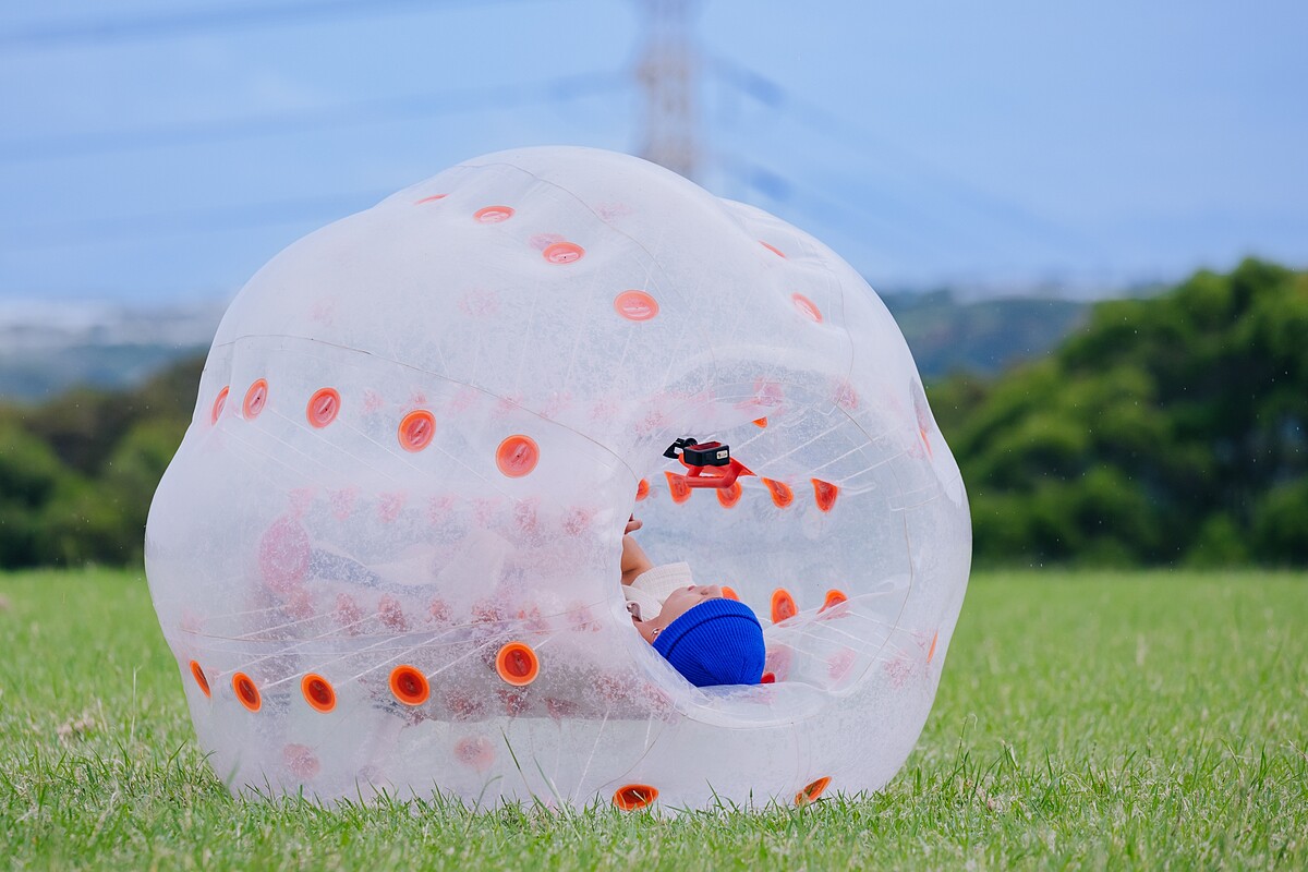 《Ozone夏日青春冒險》子翔玩泡泡足球被操到體力透支。