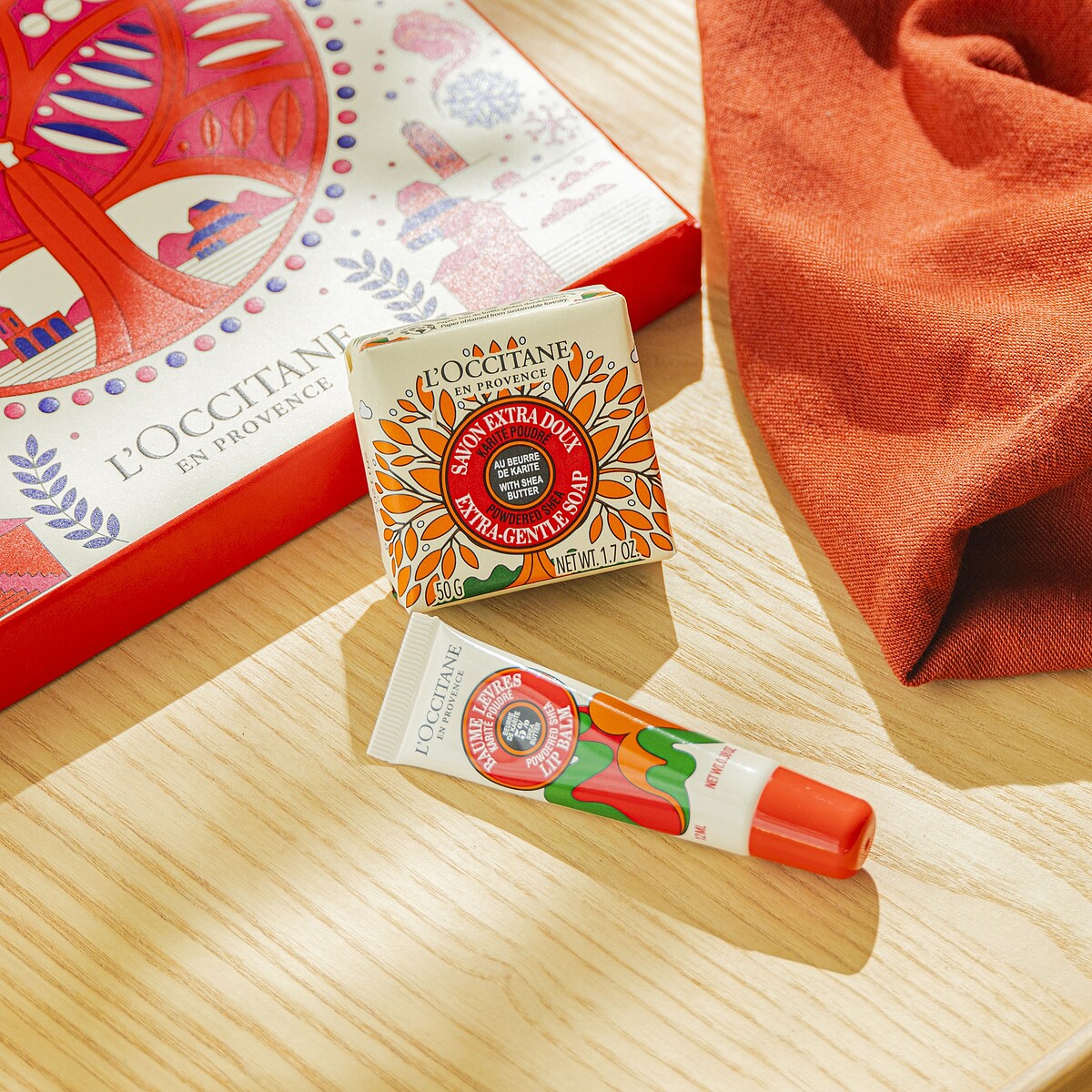 歡聚乳油木暖心護唇膏12ml NT. 400 (限量) 歡聚乳油木暖心香氛皂 50g NT. 250 (限量)