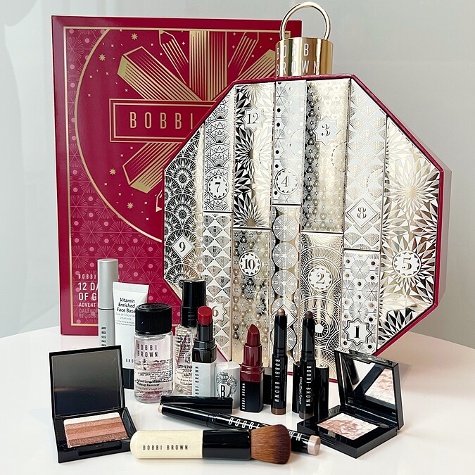 Bobbi Brown繁星金燦聖誕倒數月曆，NT6,000