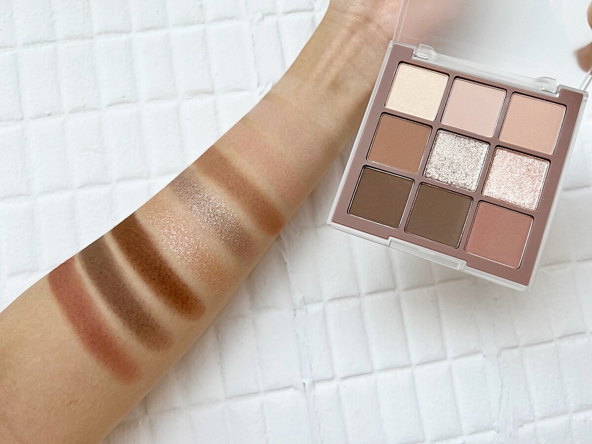 KAIBEAUTY藝想調色眼彩盤(#No.05 Jupiter木星)手部試色。