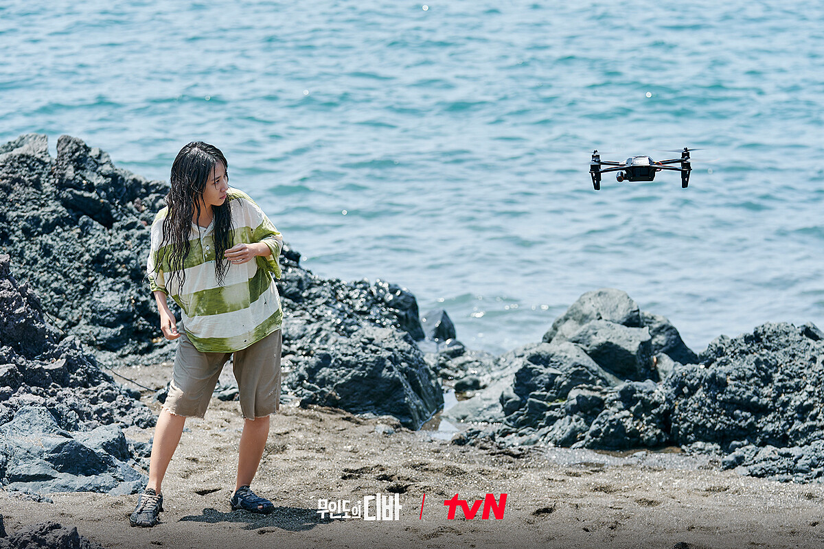 木河看到不明物體感到狐疑,那時還不知有人登島了