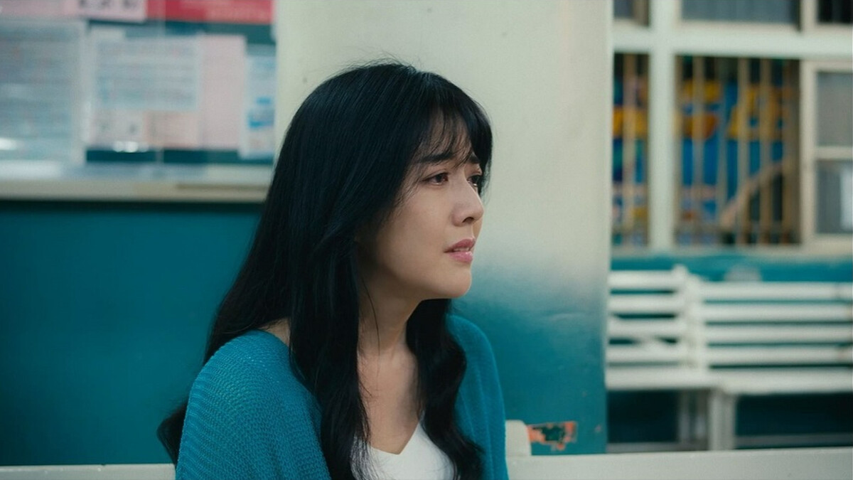 明珠安慰文欽反造成二度傷害，但明珠犧牲愛情的痛不小於文欽