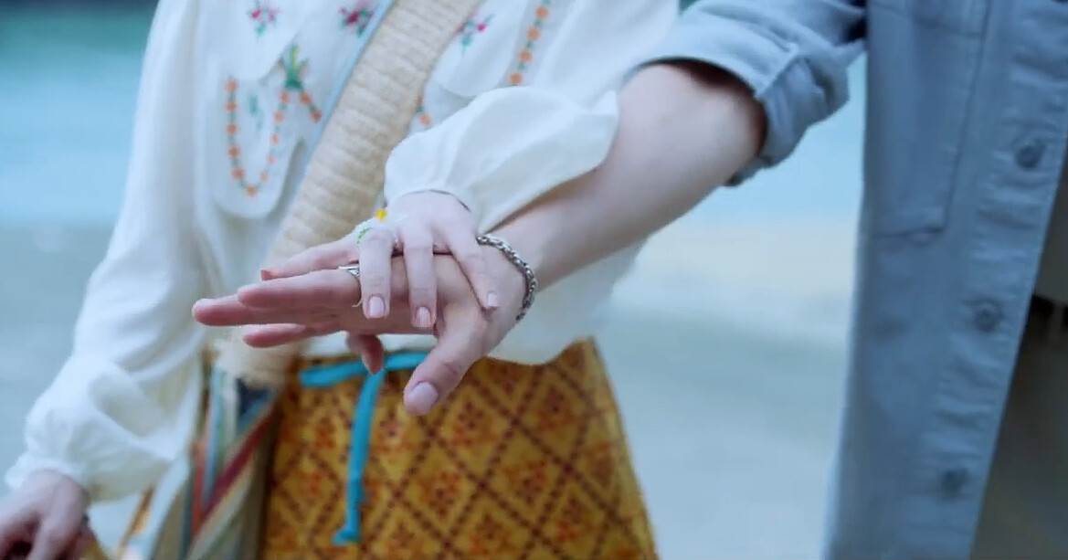 LuLu不是故意牽林柏宏的手，但手初次搭上林柏宏宛如通電